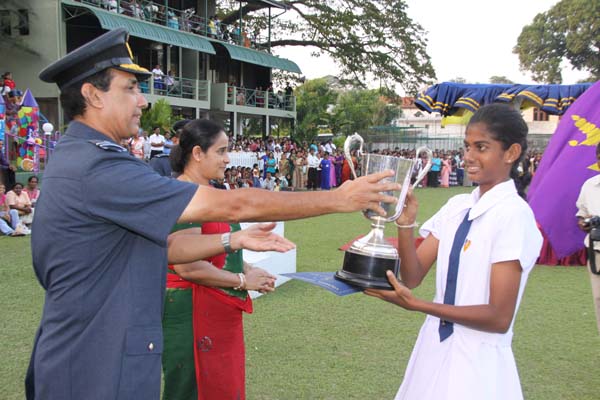 The Chief of Defence Staff Attends the ‘Vishaka Vidyalaya’ Sports Meet The Chief of Defence Staff Attends the ‘Vishaka Vidyalaya’ Sports Meet
