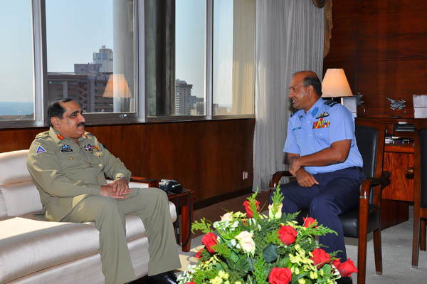 Chairman of the Joint Chiefs of Staff Committee of Pakistan calls on the Commander