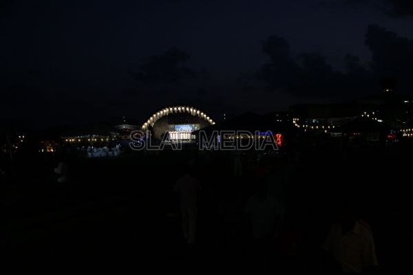 Wesak Bathi Gee Saraniya 2012