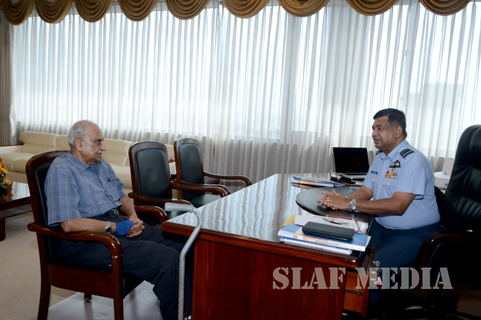 Ex Veteran of Rcyaf 1st Flying Intake Wing Commander(Retd) R Vivekananthan Visits AFHQ