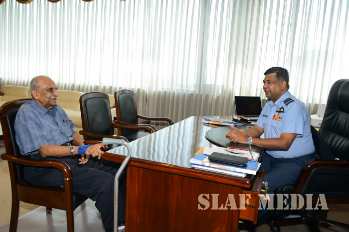 Ex Veteran of Rcyaf 1st Flying Intake Wing Commander(Retd) R Vivekananthan Visits AFHQ