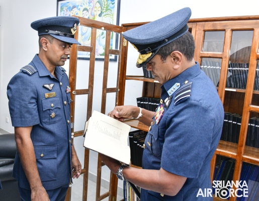 COMMANDER'S INSPECTION OF SLAF STATION WEERAWILA