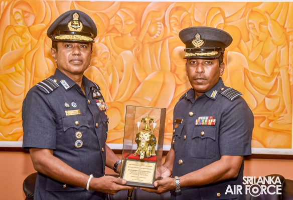 COMMANDER'S INSPECTION OF SLAF STATION WEERAWILA