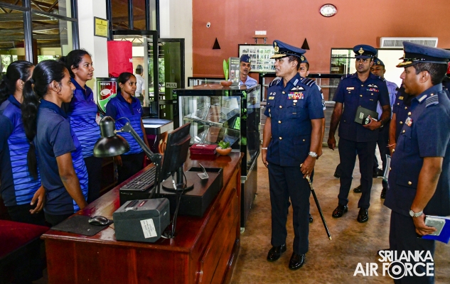 COMMANDER'S INSPECTION OF SLAF STATION WEERAWILA