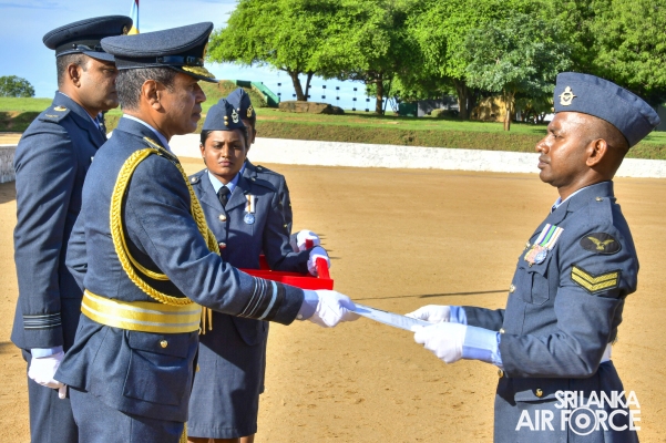 COMMANDER'S INSPECTION OF SLAF STATION WEERAWILA