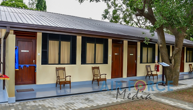 New Medical Ward Complex and Officers’ Accommodation Block Declared Open by the Commander at Weerawila