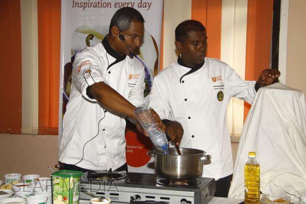 A Workshop on Cleaner Dining and Convenience Food